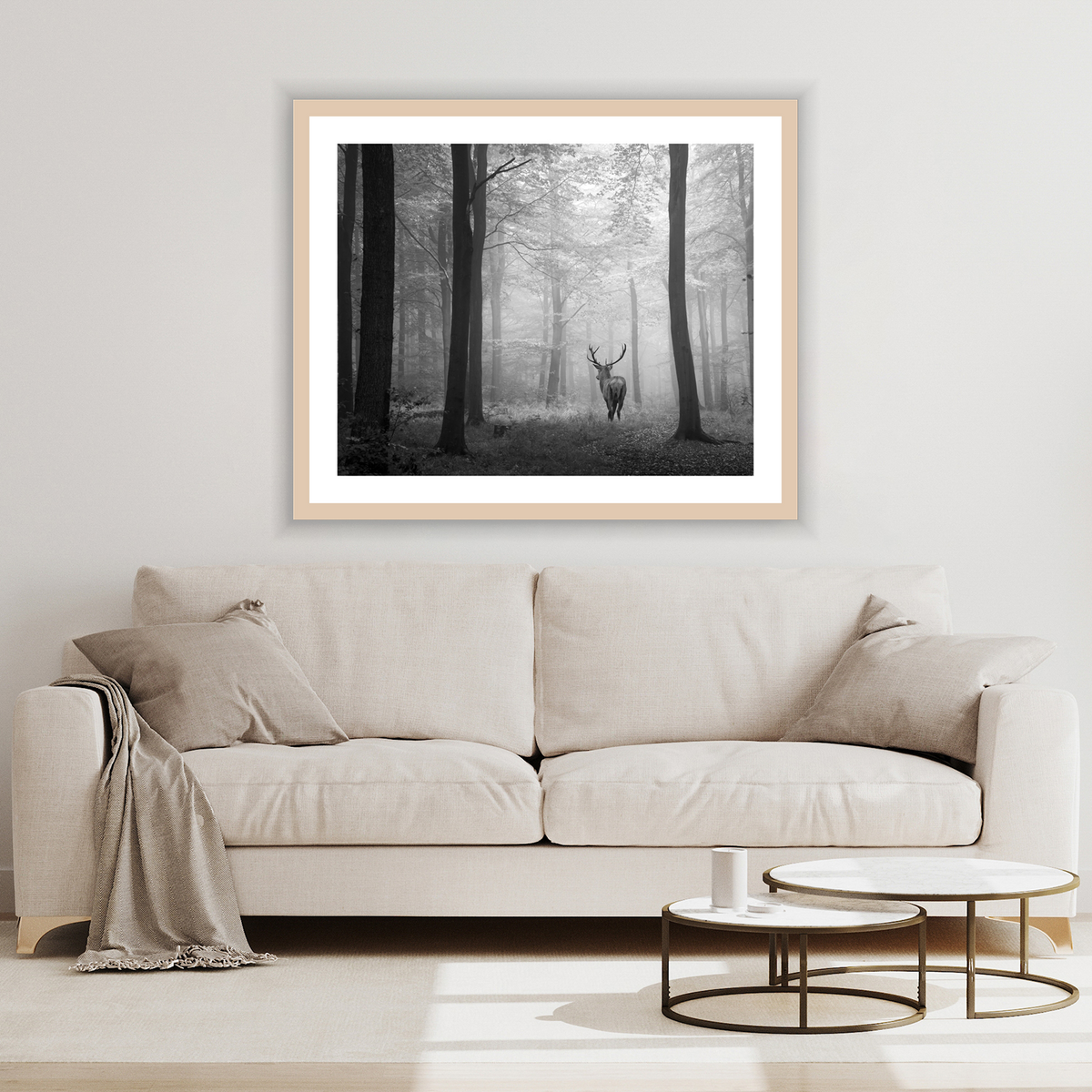 Rahmenbild - Hirsch auf Waldlichtung Monochrom